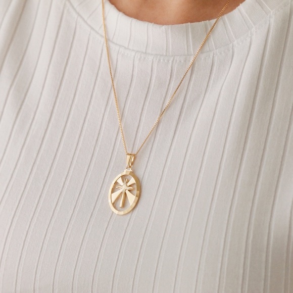 Cross Necklace | 18k Gold Filled - Picture 3 of 8